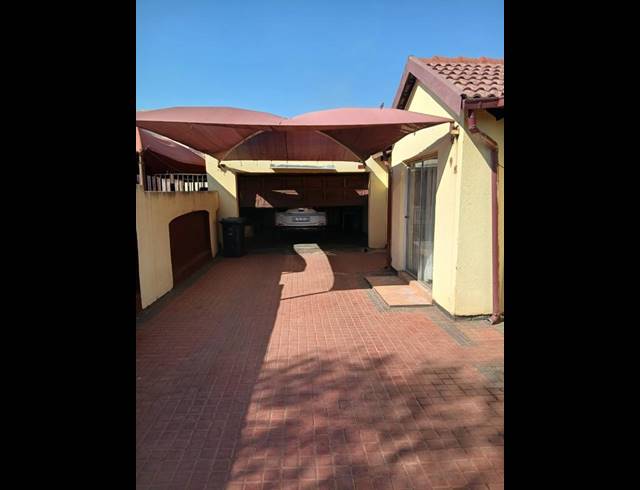 3 BEDROOM HOUSE FOR SALE IN DANVILLE